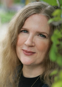 Author image of Suzanne Collins
